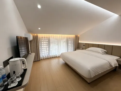 Yueju Hostel