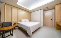Time Square Hotel