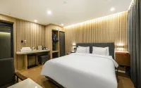 Mokpo H Avenue Hotel Peace Plaza