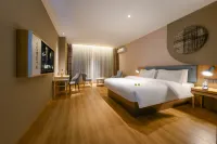 Boman Hotel (Bozhou Yinxing Road Bozhou College)