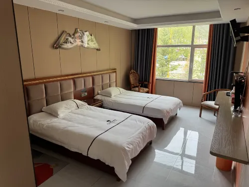 Jigzhi Sunshine Hotel