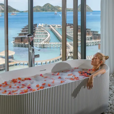 Katamaran Hotel & Resort Komodo