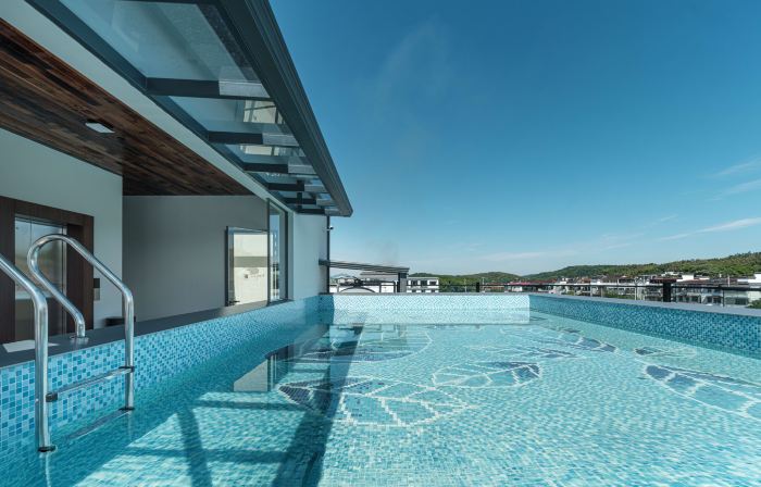 Susuli · Déjà vu · Star Sky Rooftop Pool · Riverside Elegant Villa (Moon Bay Scenic Area)