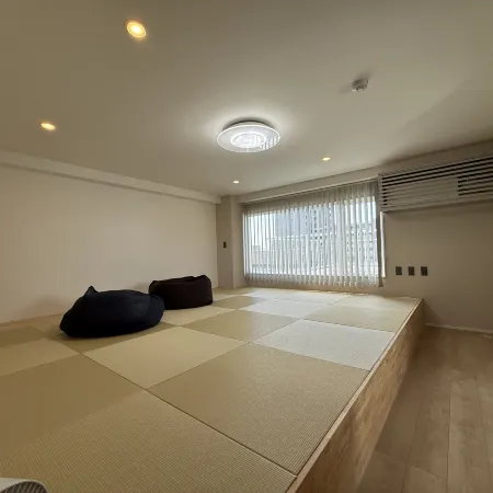 Near Namba(5mins by train)/Free WiFi/408