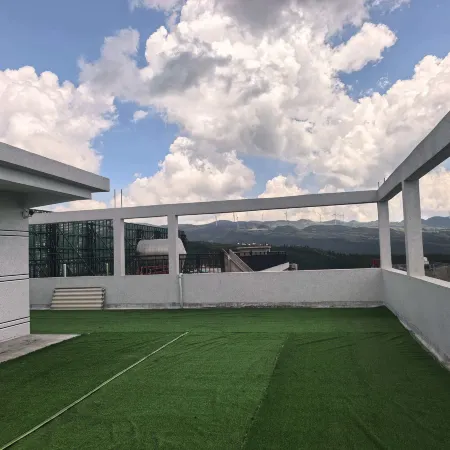 Yicui Homestay (Wumeng Grass Plain)