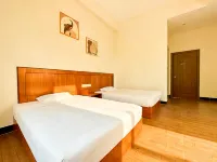Yuhai Zhiyue Homestay (Hailing Island Dajiao Bay Scenic Area) - Inns