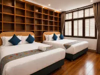 Courtyard by Heritage Row - Pensions
