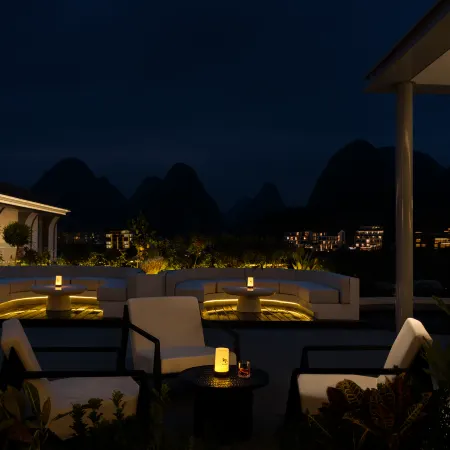 Qingjing · Verde Realm (Yangshuo Ten-Mile Gallery Yulong River)