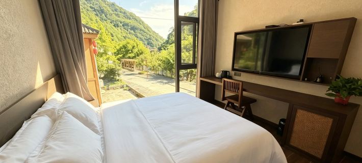 Manxi Mountain House Hotels in Langao