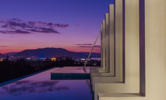 Lanyue Li Sky City Natural Mineral Hot Spring Resort 360° View Villa
