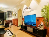 Yifeng Apartment (Rongsheng Zhongyang Guangchang)