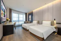 Atour Hotel Taizhou Linhai Toumen Port New District Jili Square
