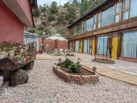 Lugu Lake Yuanshe Homestay (Lover's Beach Branch) Hotels in Yanyuan