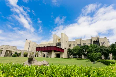 Nanki Shirahama Resort Hotel فنادق في كاميتوندا