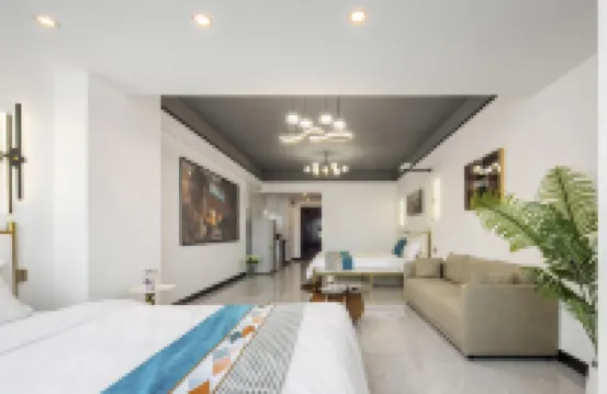 Yijia B&B (Wuyi Square IFS International Financial Center)