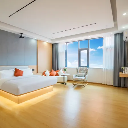 Qujing 188 Hotel (The Bund) Отели в г. Цюйцзин