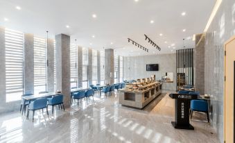 Shangpin-lightweight · Xifeng XIFENG Hotel (Xinfeng Santa Plaza Store)