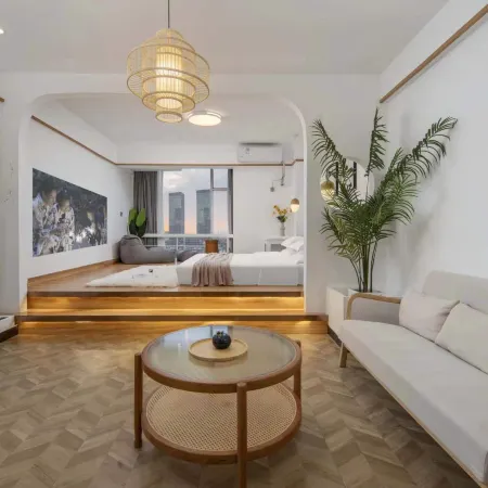 Xunxuan Hotel (Wuyi Square)