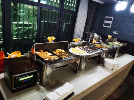 Yimi Sunshine Boutique Hotel (Xichang Qionghai Wetland Park) Отели рядом с достопримечательностью «Xiaoyucun»