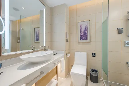 Lavande Hotel (Zhongshan station store of light rail in Zhongshan Torch Development Zone)