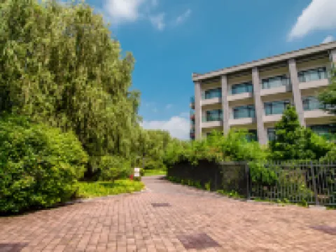 Grand Cloud View Hotel Hotels in Yiyuan