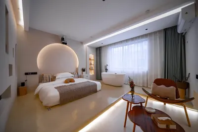 Lingmeisu (Kaili College Branch) Hotels in Kailinan Railway Station/Kaili University