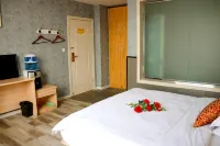 Jane Eyre Theme Hotel - 2 stelle