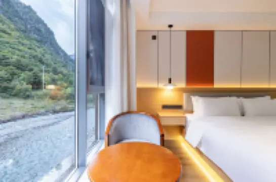 โรงแรมรีสอร์ทน้ำพุร้อนซีปัน