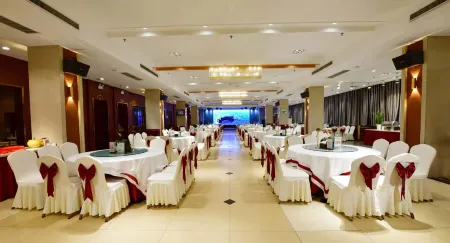 Tian He Hotel Отели рядом с достопримечательностью «Henan University of Technology Gymnasium»