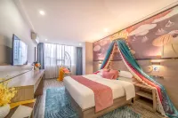 Barffy Hotel (Guiping Xishan Pedestrian Street Central Store) Hotels in Guiping