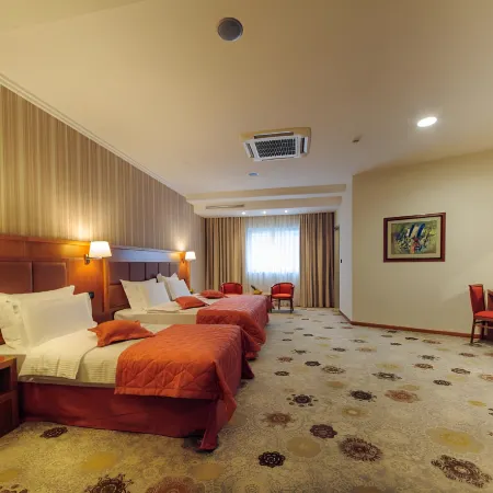 Kings Park Hotel