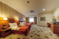 Kings Park Hotel Hotels near King's Park Gate
