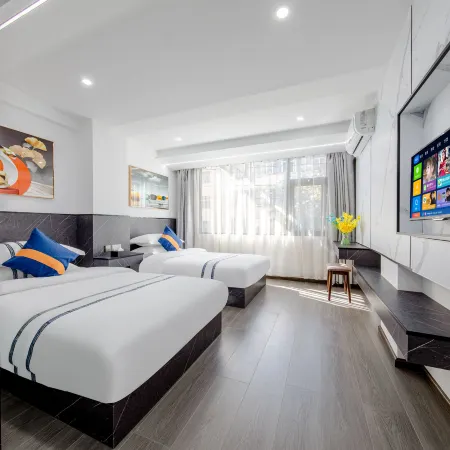 Dali Yuhao Business Hotel (High Speed Rail Diamond)