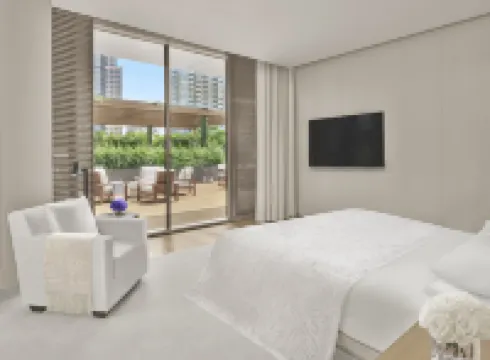 The Singapore EDITION