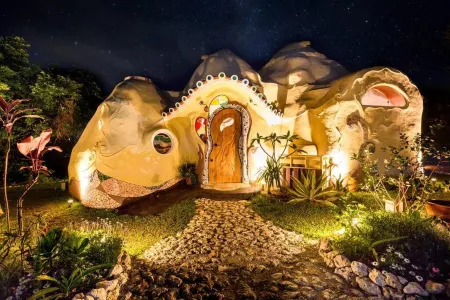 Chion's House Отели рядом с достопримечательностью «Okinawa Institute of Science and Technology»