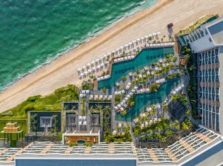 Waldorf Astoria Riviera Maya Отели рядом с достопримечательностью «La Isla»