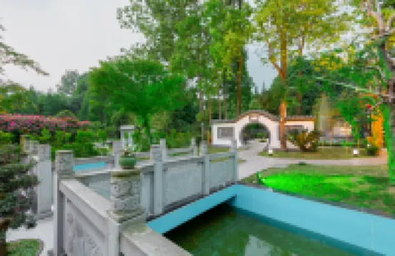 Sanjing Township Jujuku (Jinfeng Road Branch) Hotels near Qijiang River