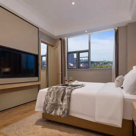 Days Hotel BY WYNDHAM Отели рядом с достопримечательностью «Олимпийский спортивный центр провинции Хубэй-теннисный зал»