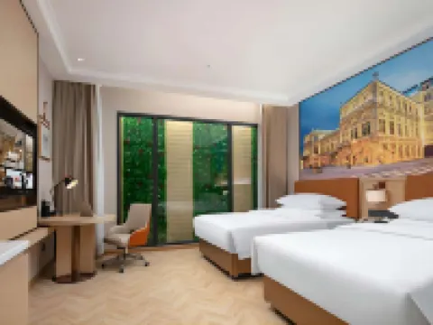 Vienna Hotel (Jishou High-Speed Railway East Station) Hotel di Jishou