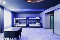 Lumanman E-sports Homestay -  Gaming & Esports