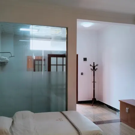 Zhongyu Hotel Lianghe Yuyang Town