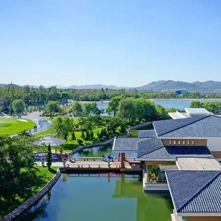 Ming Lake International Hot Spring Ski Resort Hotel