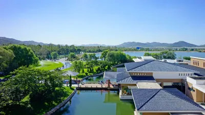 大連銘湖國際溫泉滑雪度假村飯店 濱海路附近的飯店