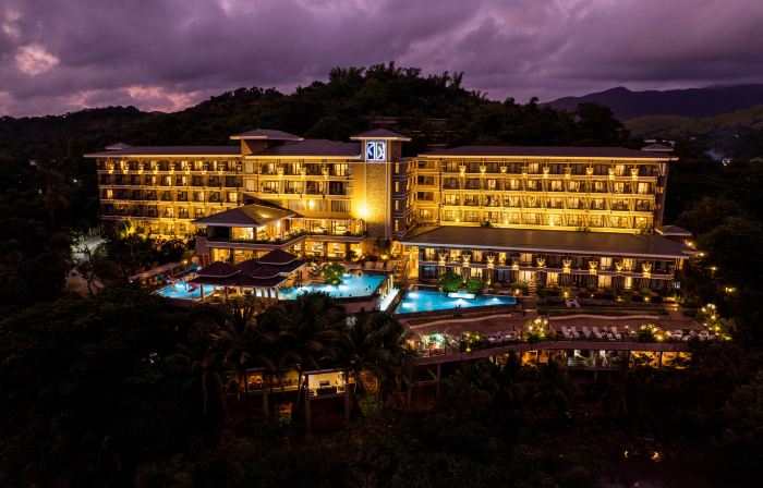 Zuri Resort