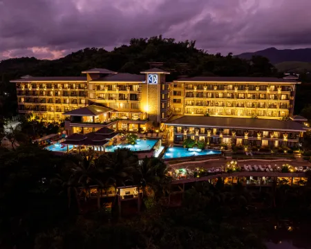 Zuri Resort Hotels in Coron