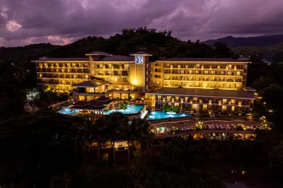 Zuri Resort Hotels near Dumunpalit Island