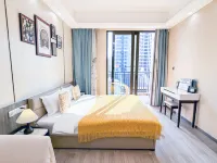 Yunjia Apartment Hotel - غرفة مطلة على الجبل