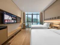 Shuifu Tongluo Resort Hotel (Tongluoba National Forest Park Branch) Hotels in Shuifu