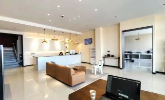 Xinda Yunshangke Hotel