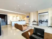 Xinda Yunshangke Hotel